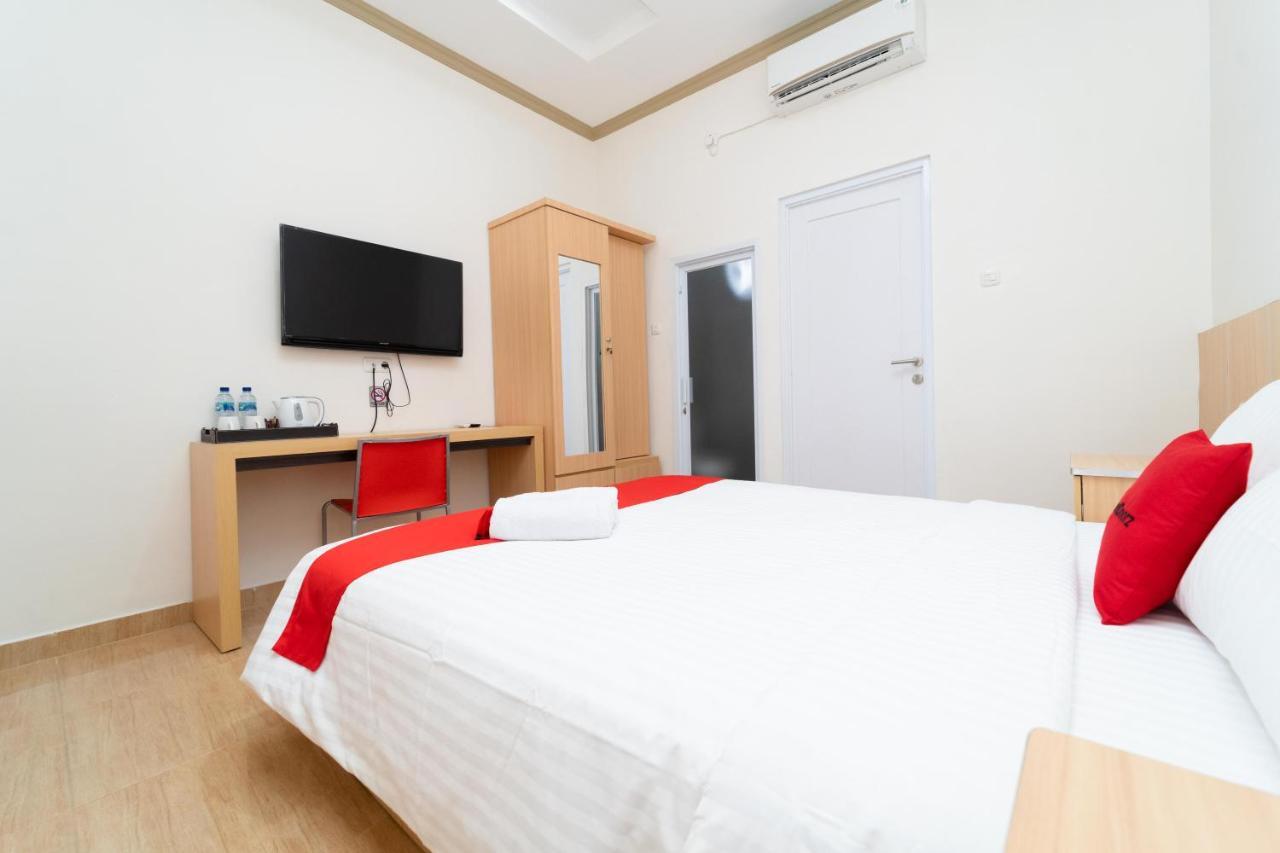 Reddoorz Near Griya Agung Palembang Hotell Talang Kelapa Eksteriør bilde