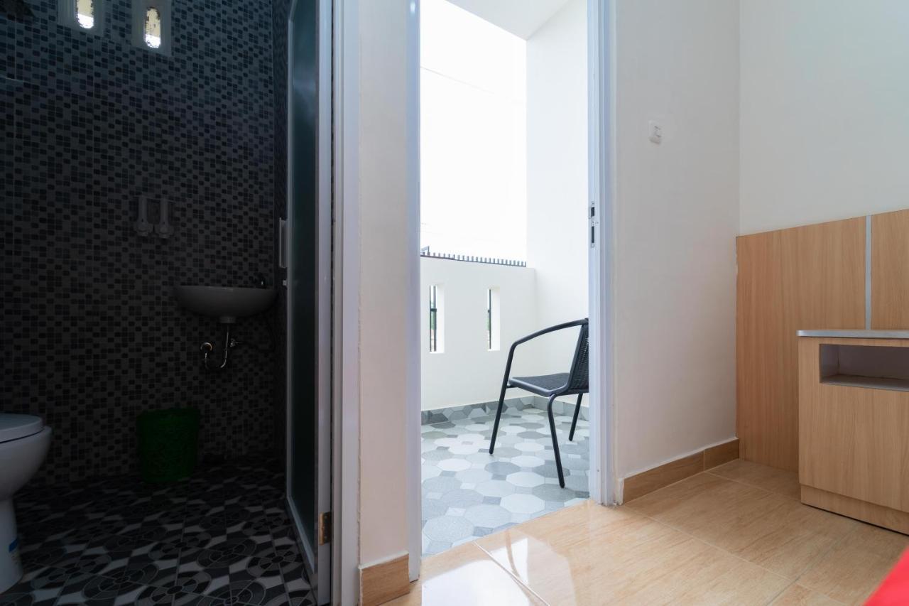 Reddoorz Near Griya Agung Palembang Hotell Talang Kelapa Eksteriør bilde
