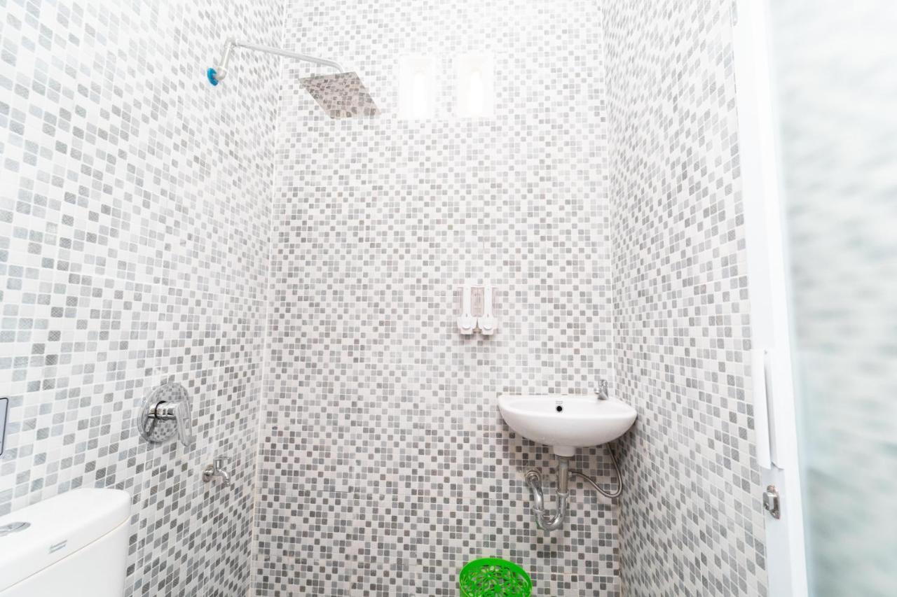 Reddoorz Near Griya Agung Palembang Hotell Talang Kelapa Eksteriør bilde